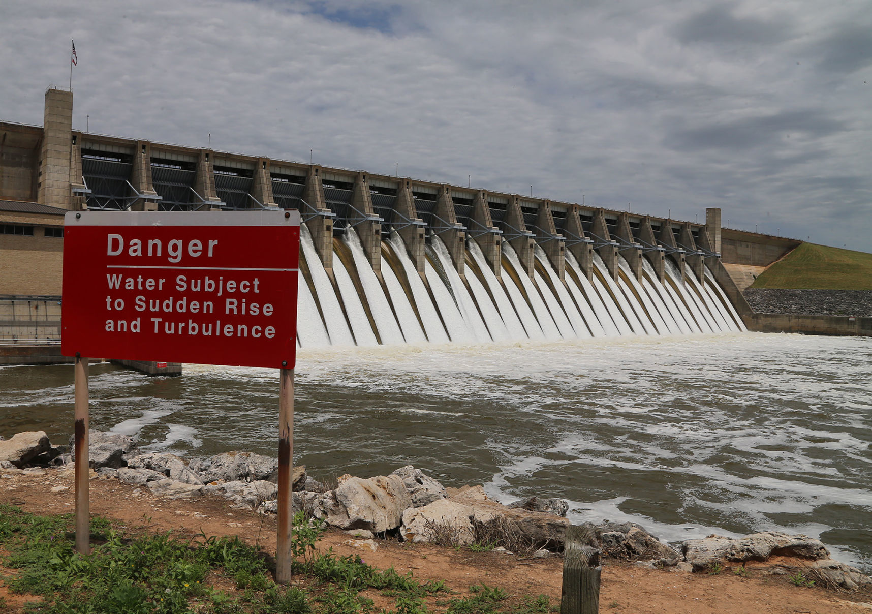 Lake Whitney Dam